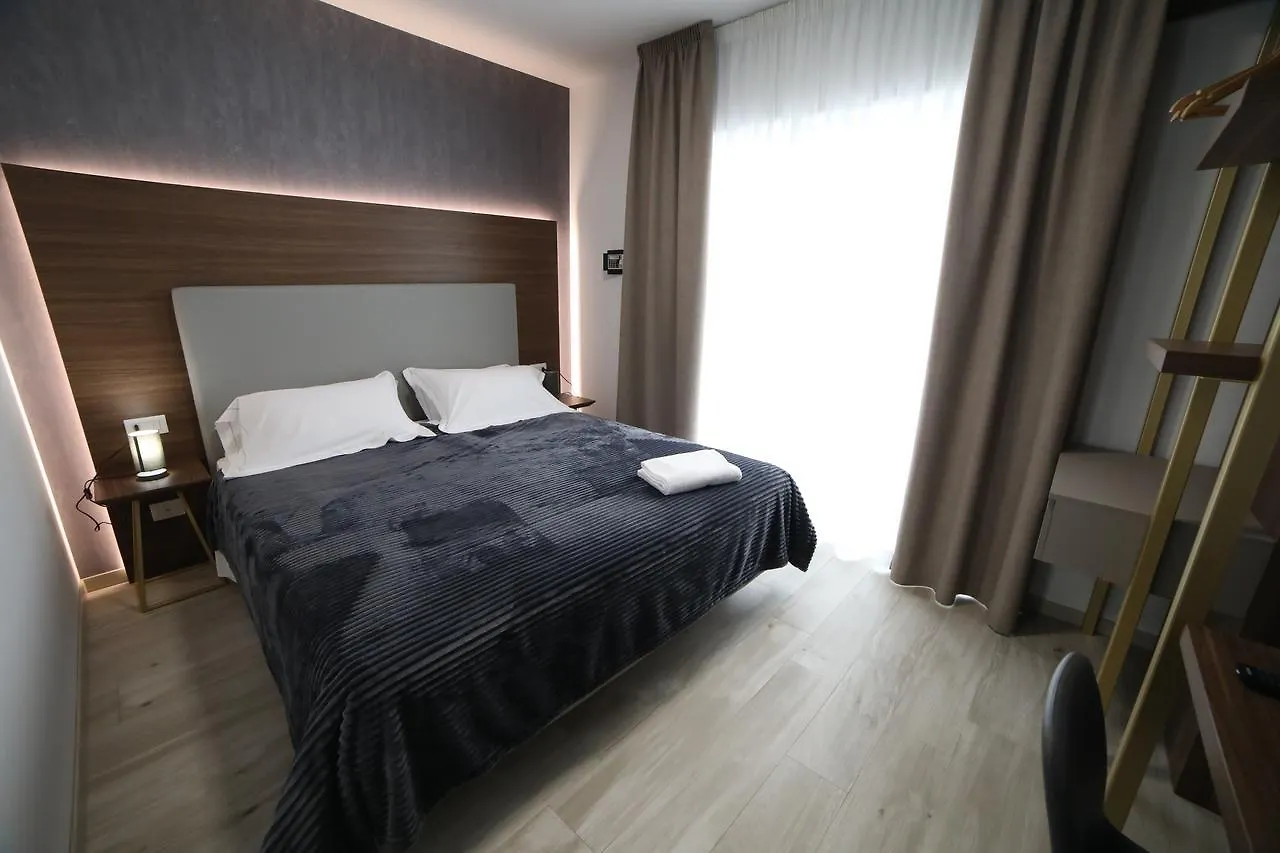 8Room Hotel Catane